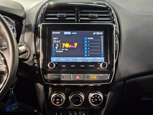 Used 2025 Mitsubishi Outlander Sport LE AWD/4WD image 16