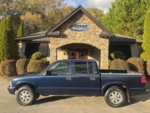 Used 2002 GMC Sonoma SLS w/ Marketing Option Pkg image 1