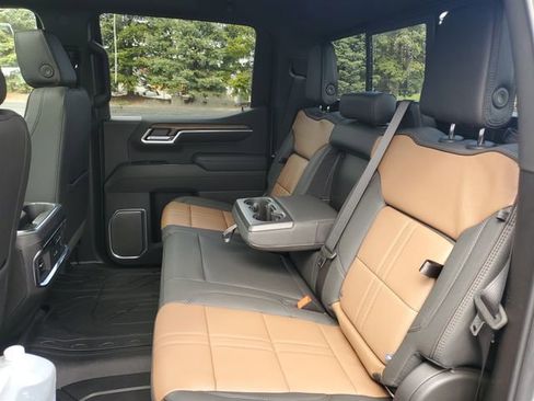 New 2026 Chevrolet Silverado 1500 High Country w/ Technology Package AWD/4WD image 25