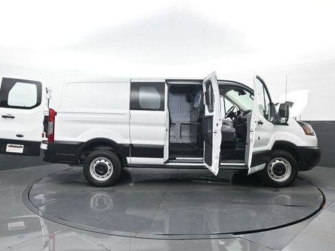 Used 2019 Ford Transit 250 130 Low Roof image 30