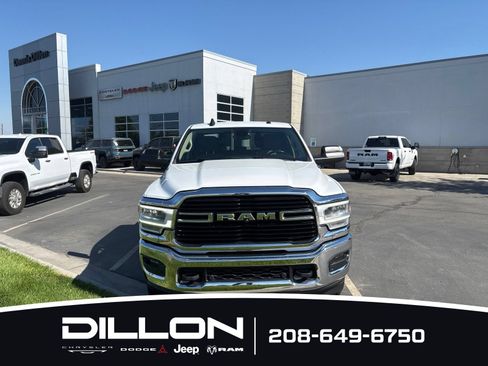 Used 2019 RAM 2500 Big Horn w/ Towing Technology Group AWD/4WD image 4