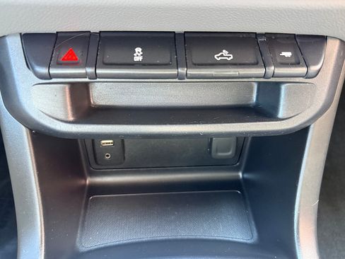 Used 2018 Chevrolet Colorado W/T w/ WT Convenience Package AWD/4WD image 28