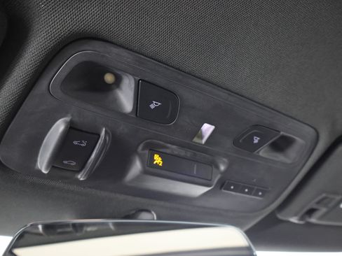 Used 2017 Chevrolet Camaro SS RWD image 55