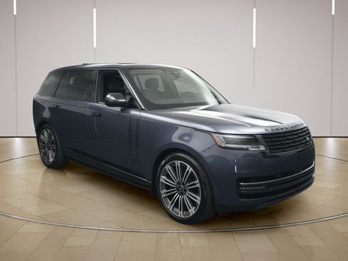 Used 2024 Land Rover Range Rover Long Wheelbase SE AWD/4WD image 26