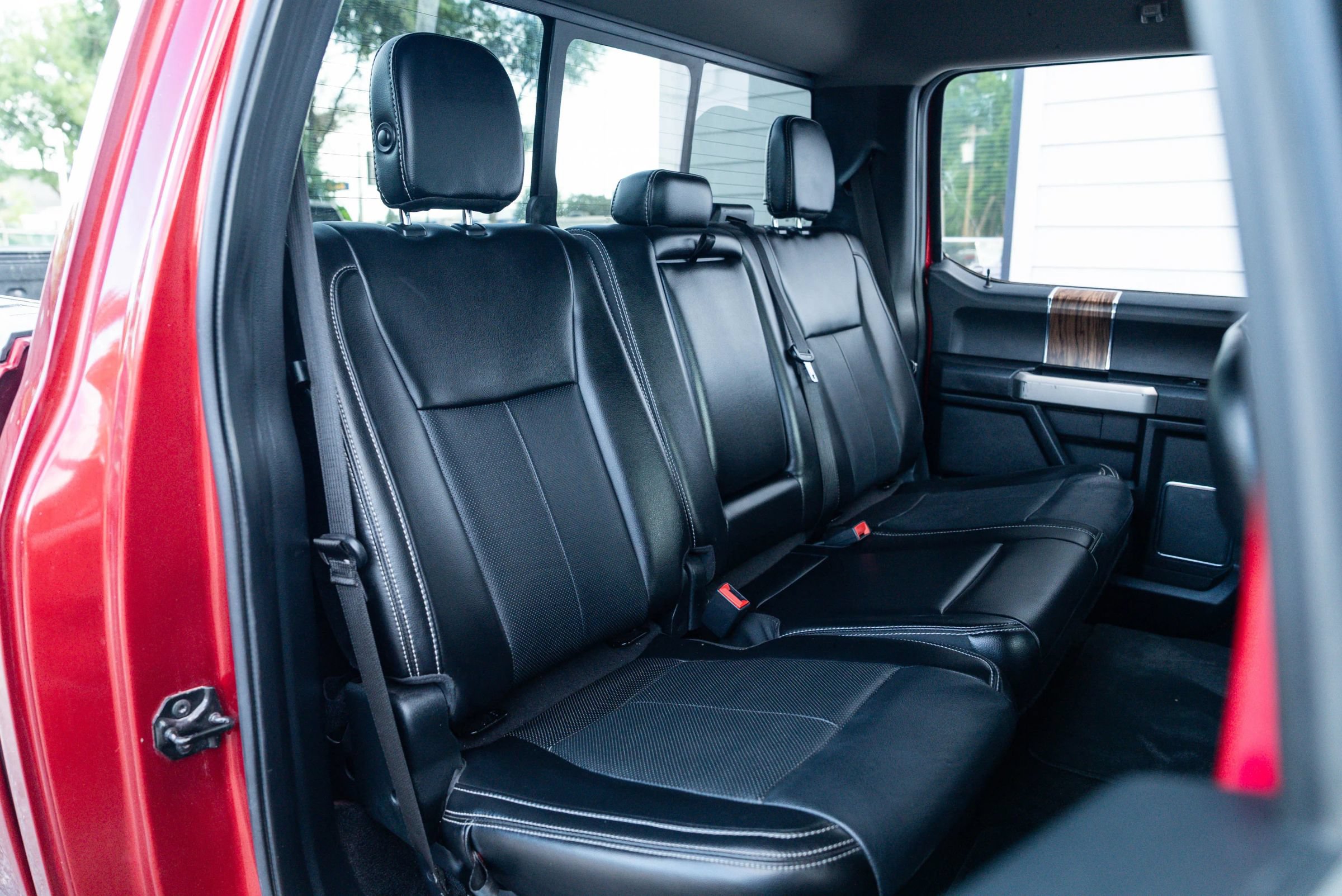 Used 2019 Ford F150 Lariat AWD/4WD image 17