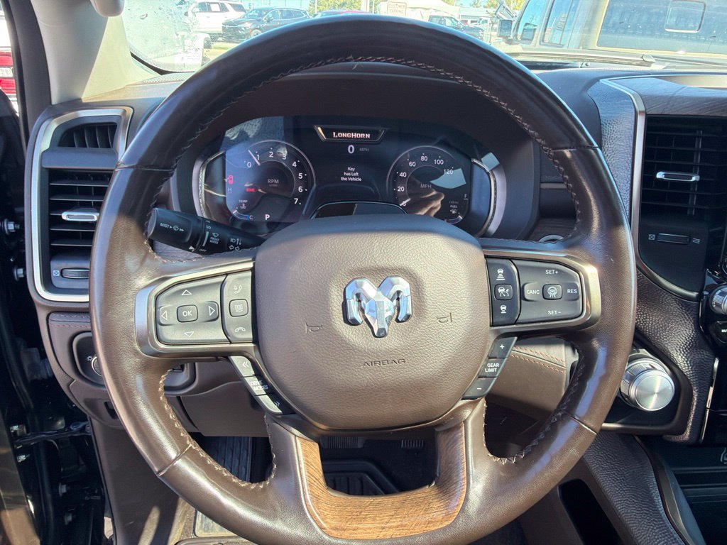 Used 2025 RAM 1500 Limited AWD/4WD image 23
