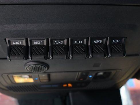 Used 2022 Ford Bronco Black Diamond image 27