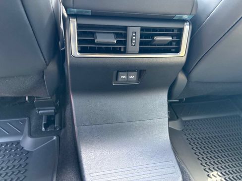 Certified 2026 Lexus GX 550 AWD/4WD image 19
