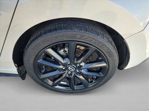 Used 2021 MAZDA MAZDA3 s image 11