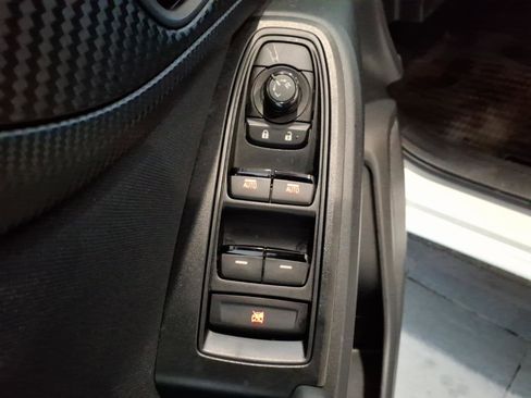 Used 2022 Subaru Crosstrek 2.0i image 15