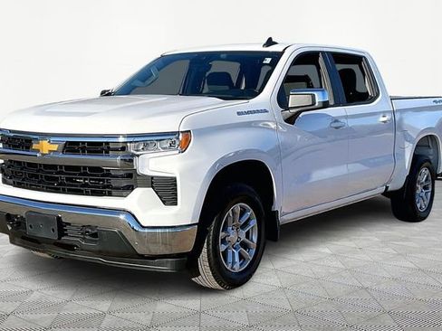 Used 2022 Chevrolet Silverado 1500 LT image 3
