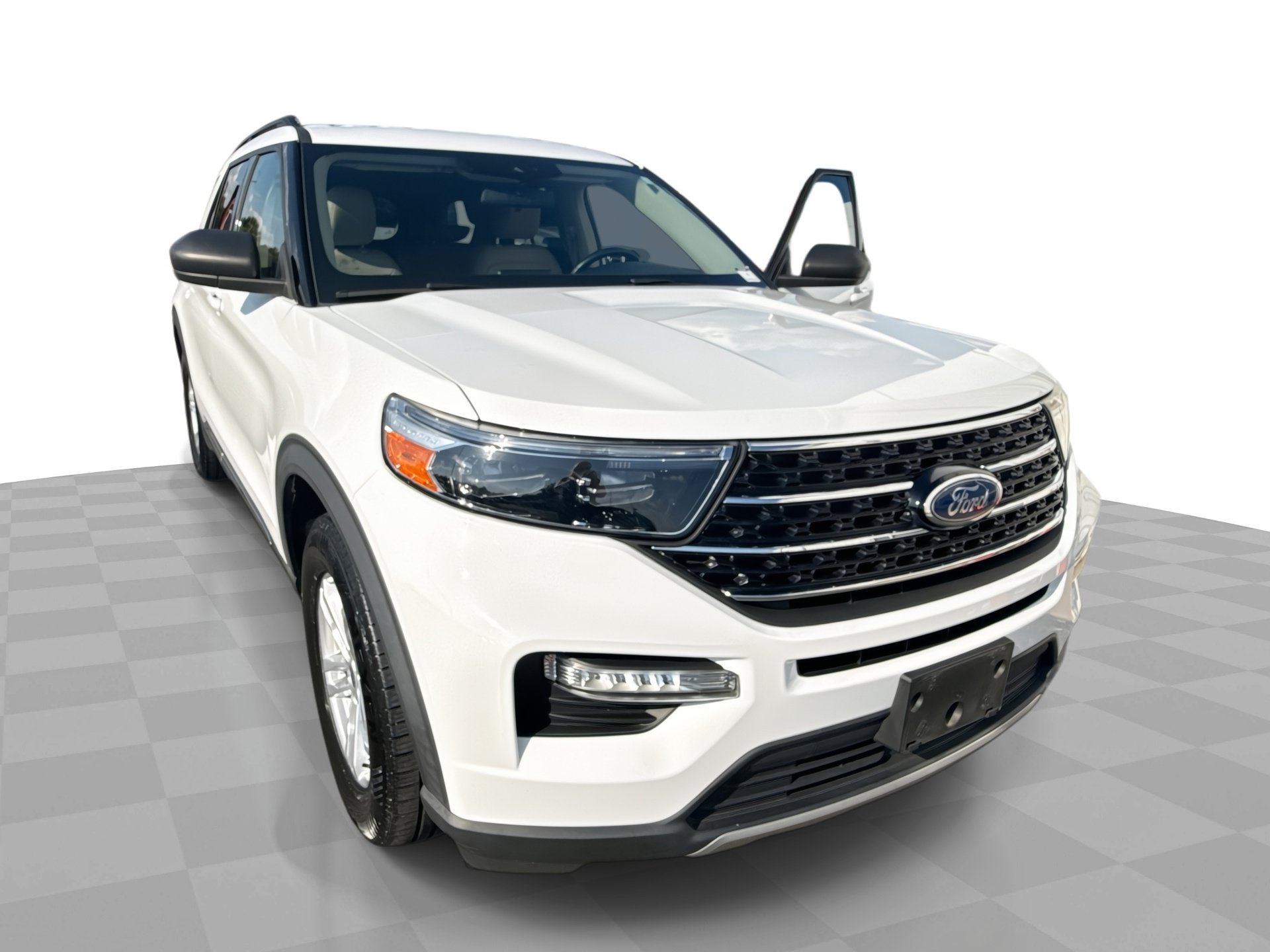 Used 2020 Ford Explorer XLT w/ Equipment Group 202A RWD image 1