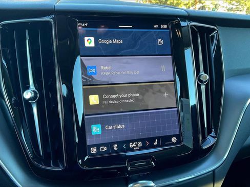 Used 2025 Volvo XC60 B5 Core w/ Protection Package Premier image 35