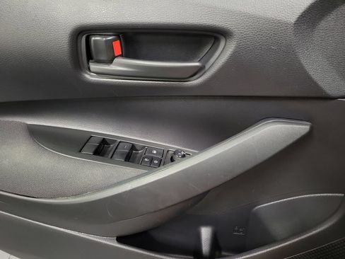 Used 2025 Toyota Corolla LE FWD image 18