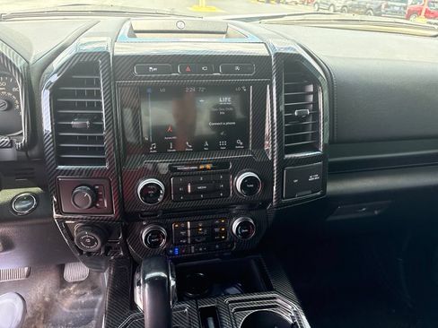 Used 2019 Ford F150 Lariat w/ Equipment Group 502A Luxury AWD/4WD image 18