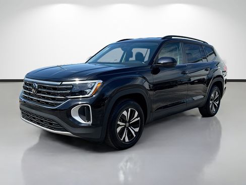 Used 2025 Volkswagen Atlas SE FWD image 7