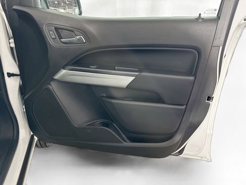 Used 2021 Chevrolet Colorado LT w/ Fleet Safety Package image 29