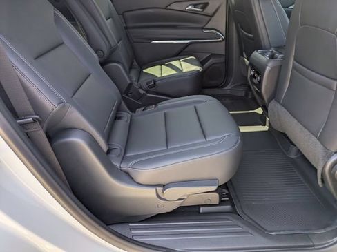 New 2026 Chevrolet Traverse LT w/ Midnight/Sport Edition FWD image 35