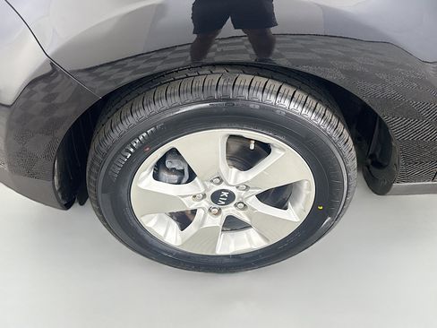 Used 2019 Kia Soul Base image 37