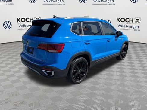 Used 2022 Volkswagen Taos SE w/ Panoramic Sunroof Package image 8