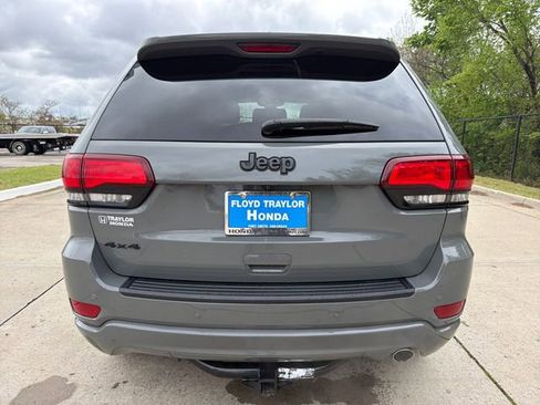 Used 2020 Jeep Grand Cherokee Altitude image 4