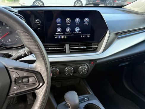Used 2026 Chevrolet Trax LS FWD image 15