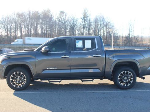 Used 2024 Toyota Tundra Limited image 4
