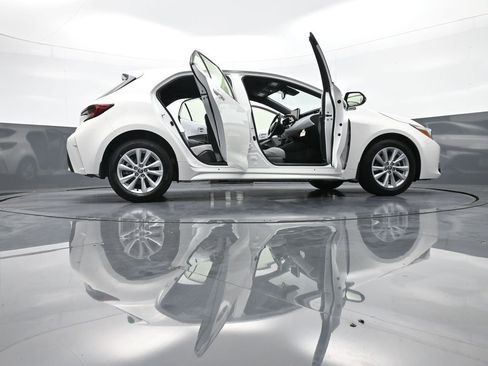 New 2025 Toyota Corolla SE image 47