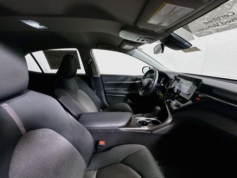 Used 2025 Toyota Camry SE FWD image 26