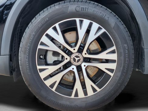 Certified 2025 Mercedes-Benz GLA 250 4MATIC image 31