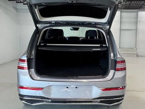 Used 2025 Genesis GV80 2.5T Standard AWD/4WD image 9