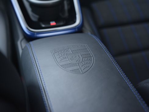 Certified 2026 Porsche 911 Carrera T RWD image 30