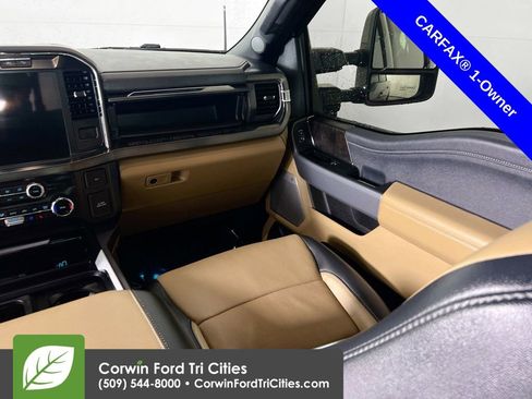 Used 2024 Ford F350 Lariat w/ FX4 Off-Road Package image 27