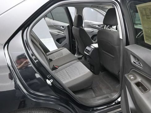 Used 2023 Chevrolet Equinox LT FWD image 15