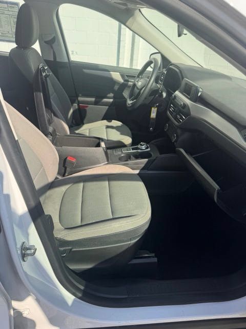 Used 2022 Ford Escape S AWD/4WD image 25