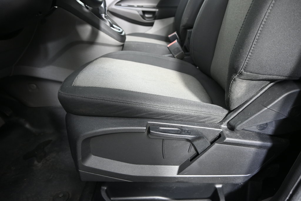 Used 2019 Ford Transit Connect XL FWD image 24