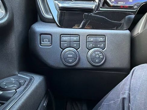 Used 2023 Chevrolet Silverado 1500 RST AWD/4WD image 12
