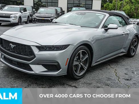 Used 2025 Ford Mustang Premium RWD image 3