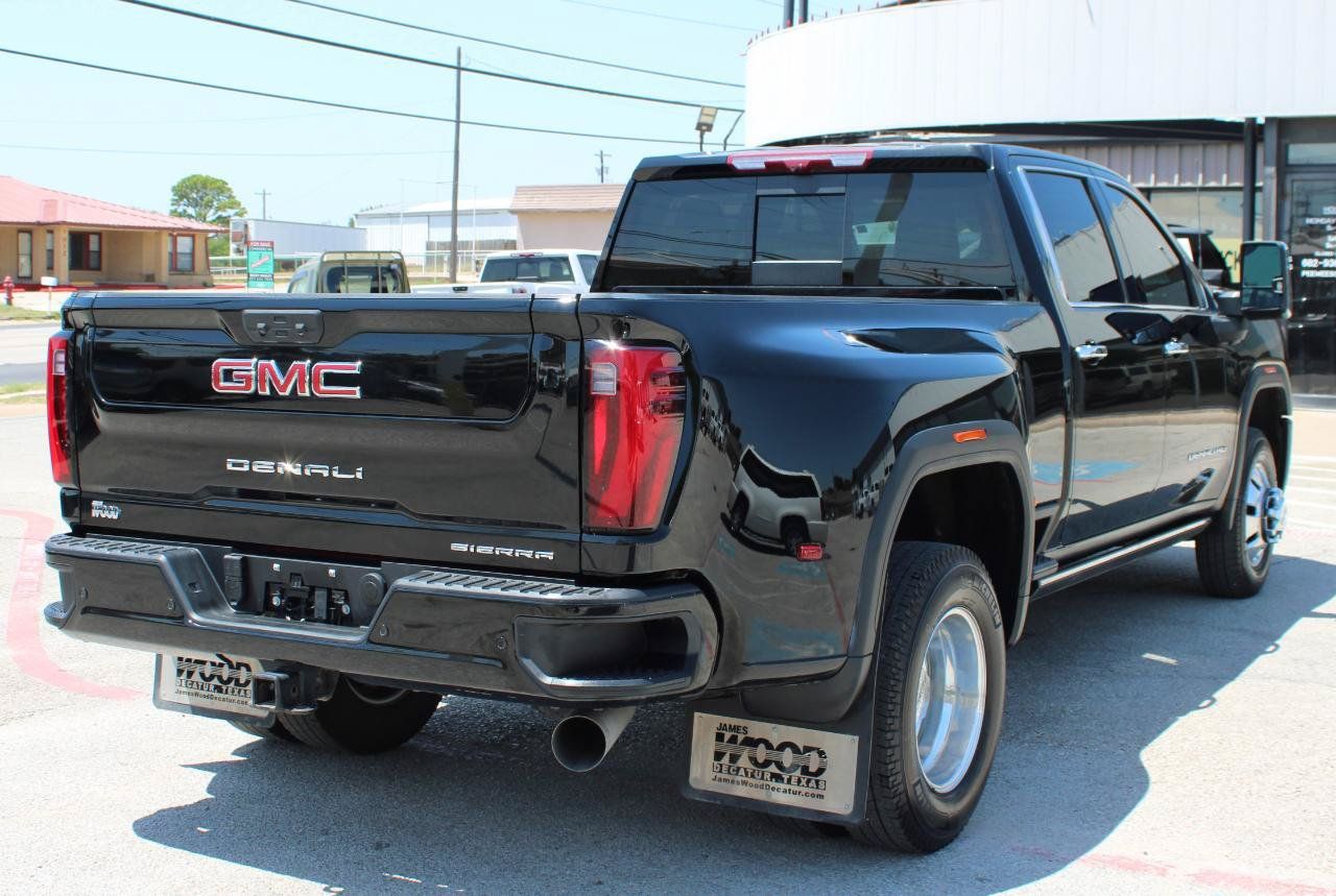 Used 2026 GMC Sierra 3500 Denali w/ Denali Reserve Package AWD/4WD image 3