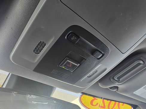 Used 2023 Toyota Camry SE FWD image 33