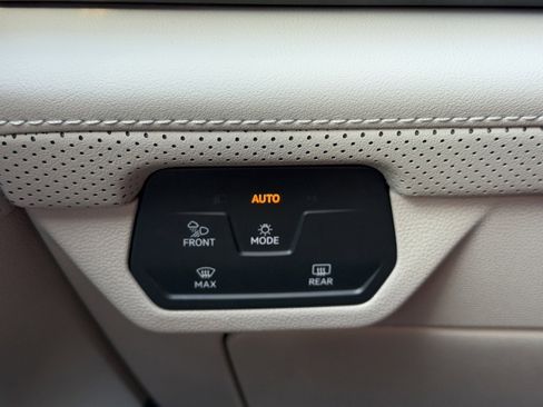 New 2026 Volkswagen Atlas SE image 22