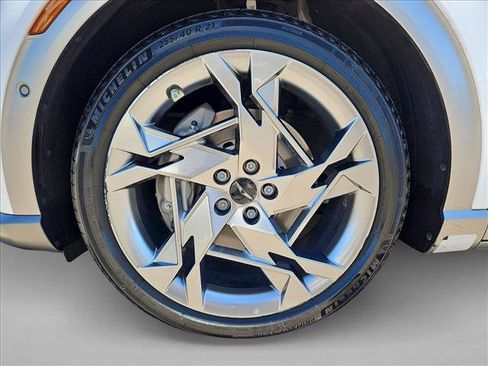 Used 2023 Genesis GV60 Performance AWD/4WD image 24