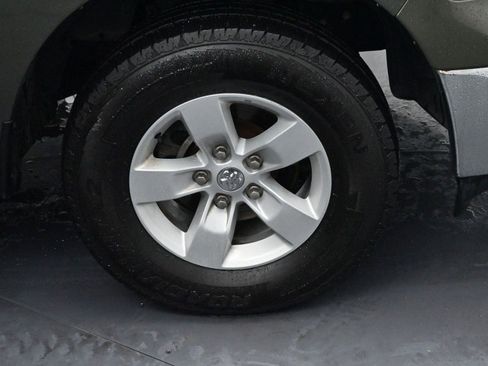 Used 2021 RAM 1500 Classic SLT image 26