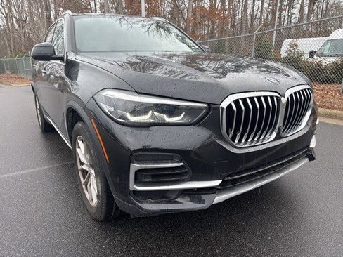 Certified 2023 BMW X5 xDrive40i w/ Premium Package image 3