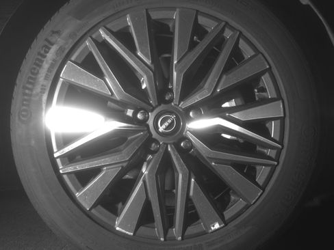 Used 2025 Nissan Altima 2.5 SV FWD image 13