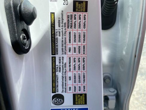 Used 2021 Toyota RAV4 XLE image 29