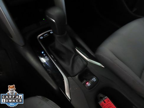 Used 2024 Toyota Corolla Cross SE image 18