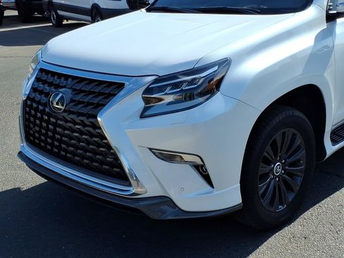 Used 2023 Lexus GX 460 Premium w/ Accessory Package AWD/4WD image 8