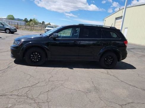 Used 2020 Dodge Journey SE w/ Blacktop Package FWD image 5