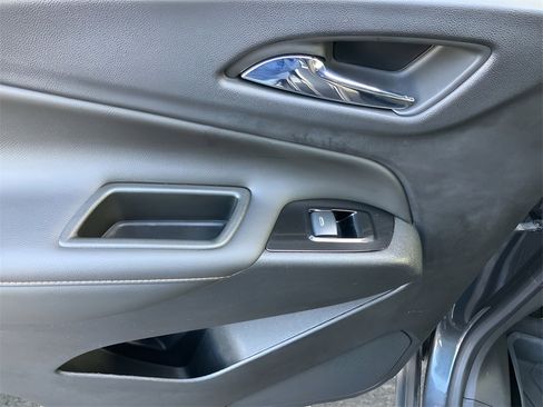 Used 2022 Chevrolet Equinox Premier w/ LPO, Floor Liner Package image 42